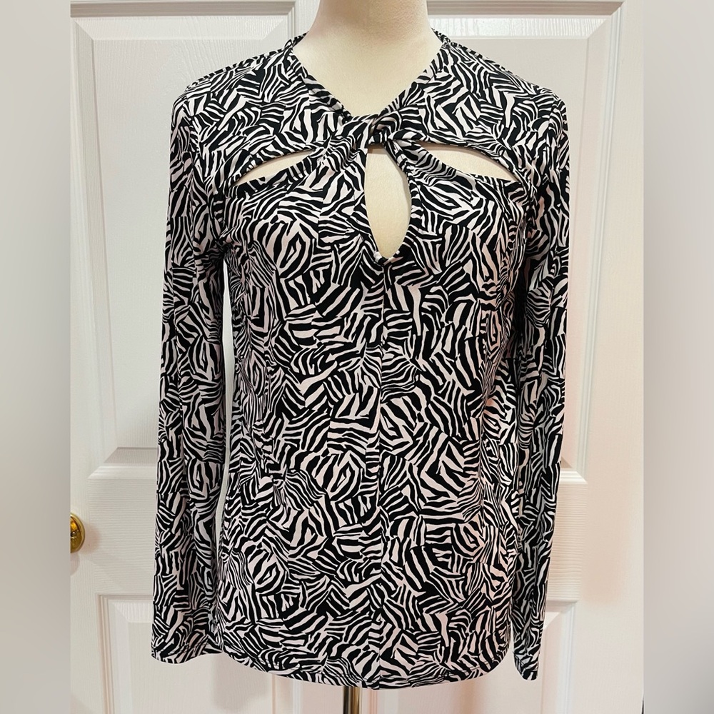 Michael Kors Black and White Tie Front Long Sleeve Blouse